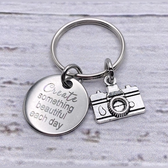 Photographer Keychain Create Something Beautiful Each Day Photography Gi… - Picture 3 of 7